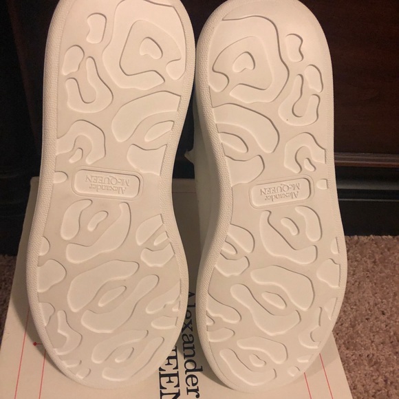 Alexander mcqueens, size 10 - Picture 6 of 6